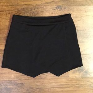 Krisa black skort. Size S. Worn once.